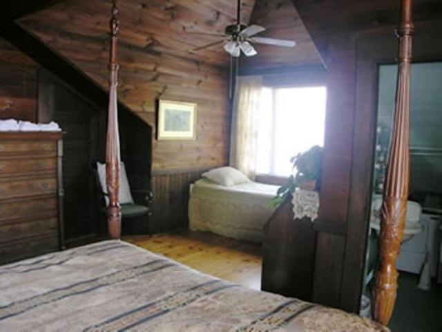 Oliver Lodge Meredith Esterno foto